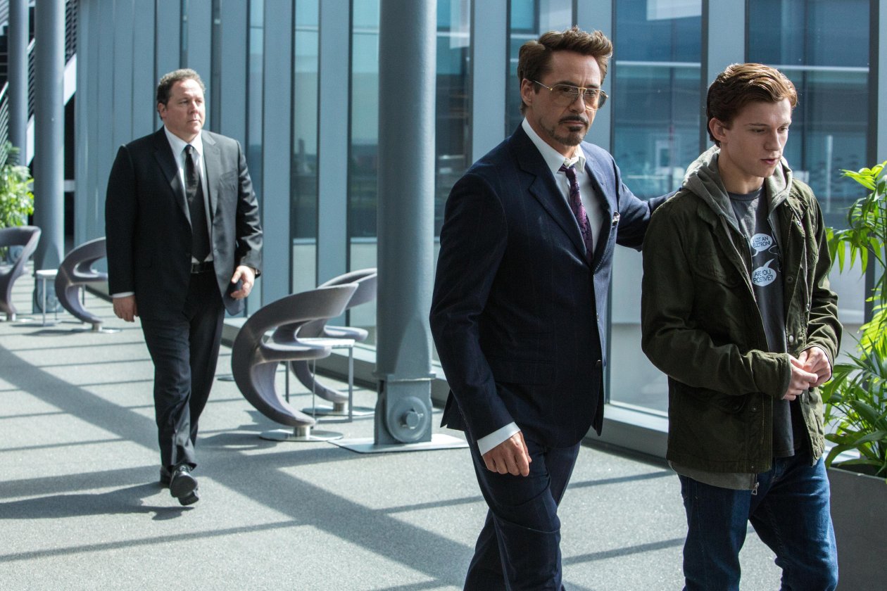 Robert Downey Jr And Tom Holland In Spiderman Homecoming