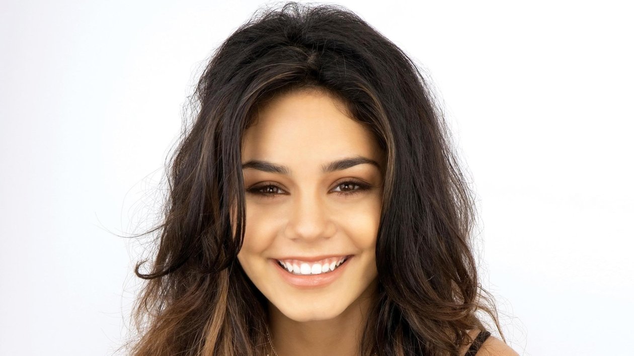 Vanessa Hudgens 2018