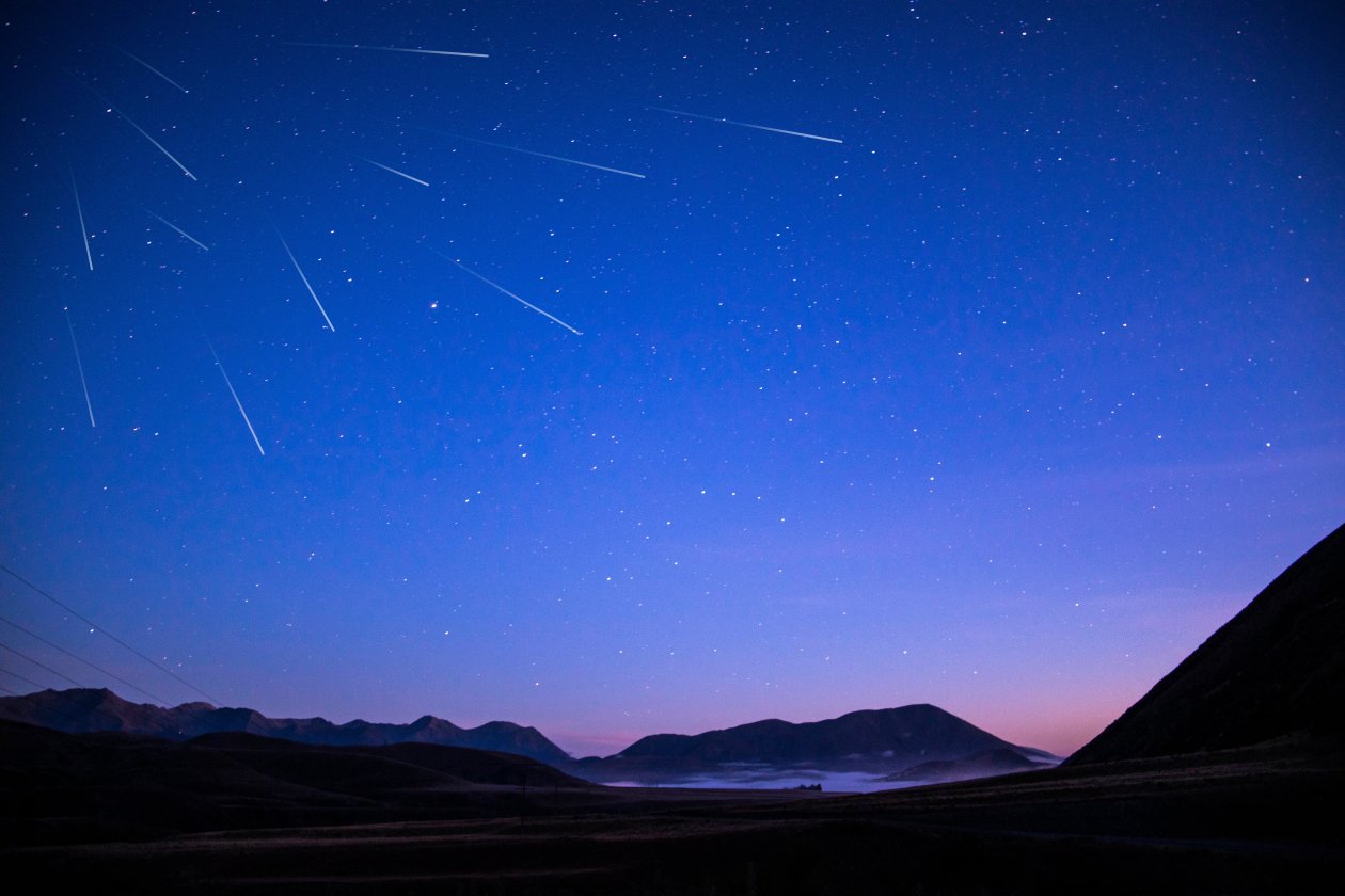 Stars Mountains Under Blue Sky 5k