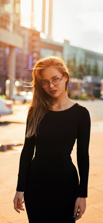 Fond d'écran iPhone Women Black Long Sleeve Dress 5k