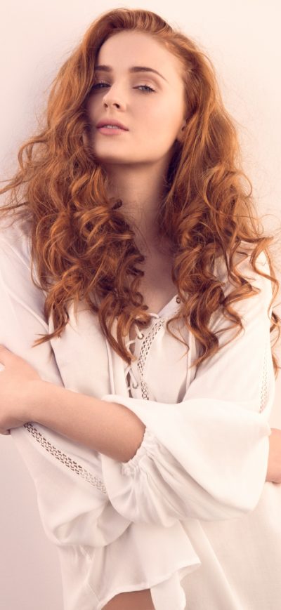 Fond d'écran iPhone Sophie Turner GQ