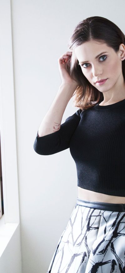 Fond d'écran Lyndsy Fonseca 2019 sur iPhone