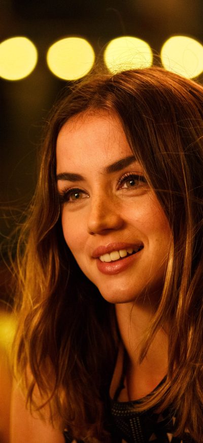 Fond d'écran iPhone Ana De Armas In Overdrive Movie 4k 5k