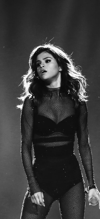 Fond d'écran iPhone Selena Gomez On Stage 4k