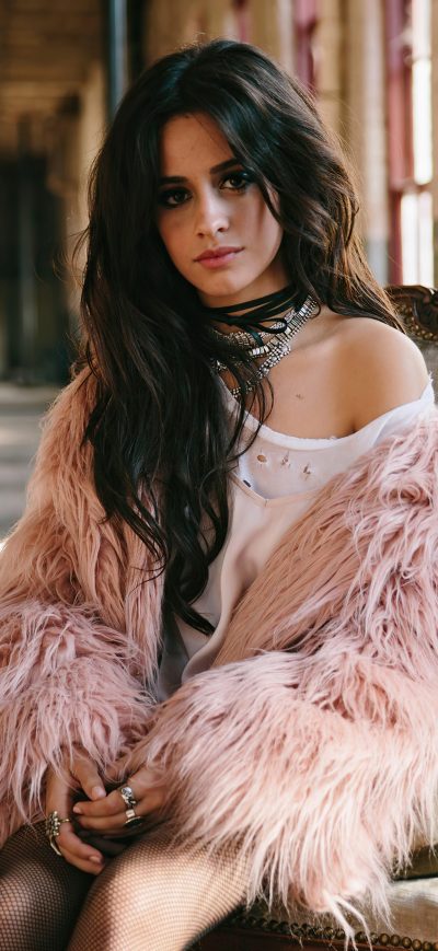Fond d'écran iPhone Camila Cabello 2021