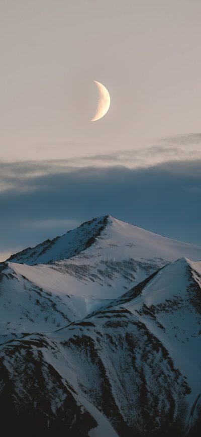 Fond d'écran iPhone Moon Above Mountains Winter 4k