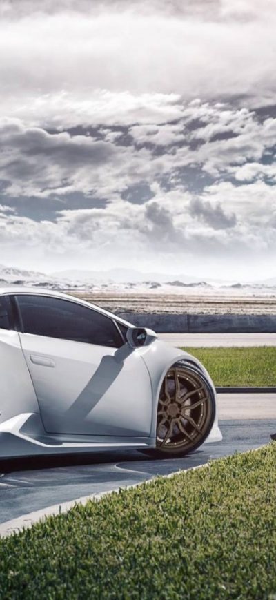 Fond d'écran Lamborghini Huaracan White sur iPhone