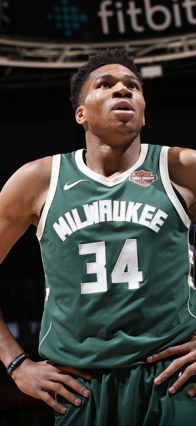 Fond d'écran iPhone Giannis Antetokounmpo