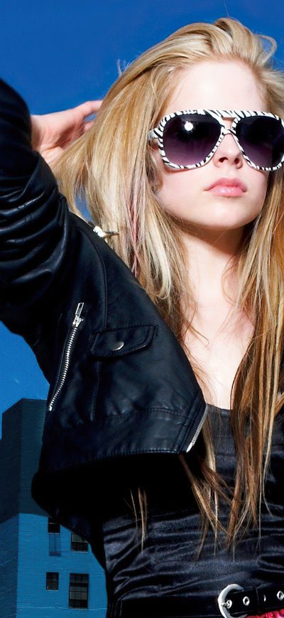 Fond d'écran iPhone Avril Lavinge Glasses 4k