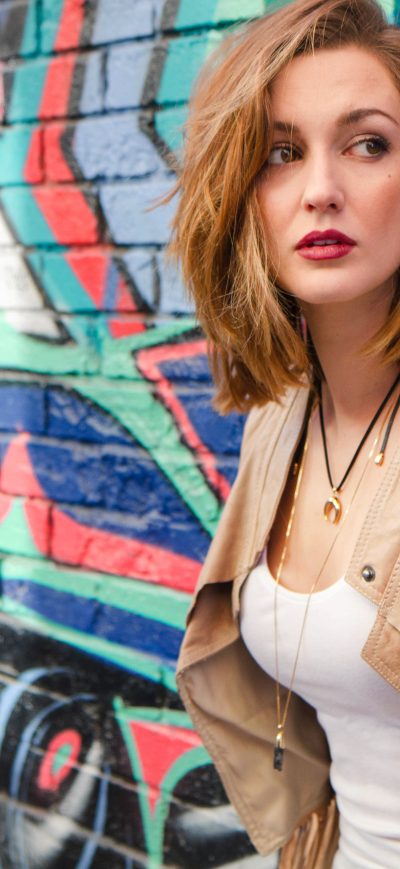 Fond d'écran Katherine Barrell sur iPhone