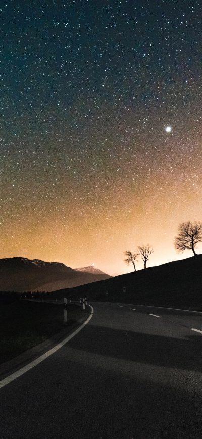 Fond d'écran iPhone Sky Full Of Stars Road Down To Hill 8k