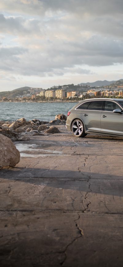 Fond d'écran iPhone Audi RS4 Avant 4k