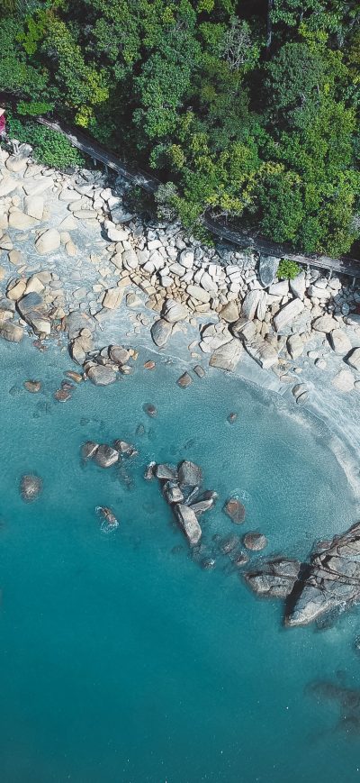 Fond d'écran iPhone Rocks Shore Sea 4k