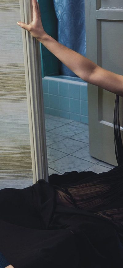 Fond d'écran iPhone Emilia Clarke Vogue 2016