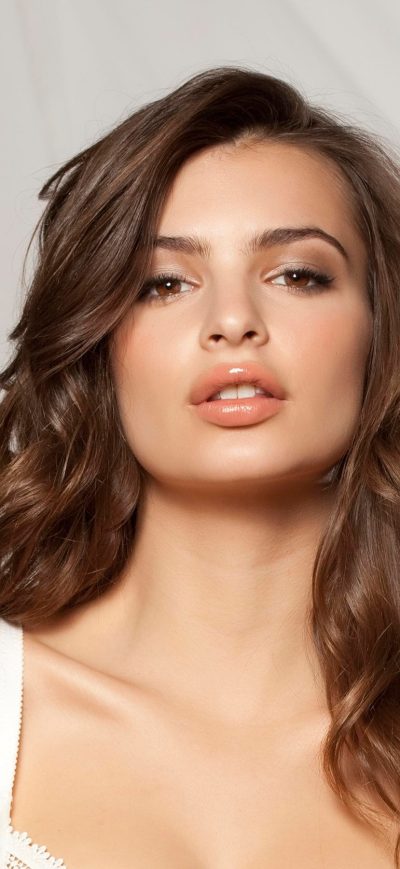 Fond d'écran Emily Ratajkowski Actress sur iPhone