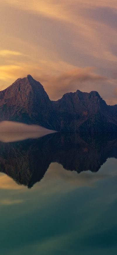 Fond d'écran iPhone Beautiful Mountains Clear Reflection In Water