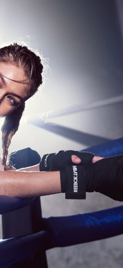 Fond d'écran iPhone Gigi Hadid Reebok