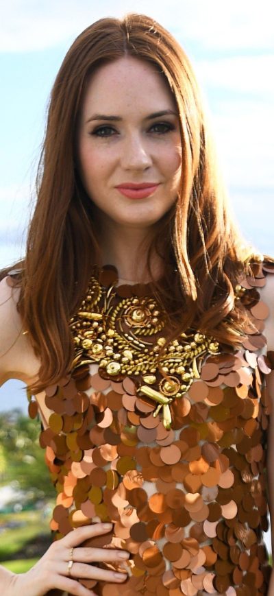 Fond d'écran iPhone Karen Gillian 2018