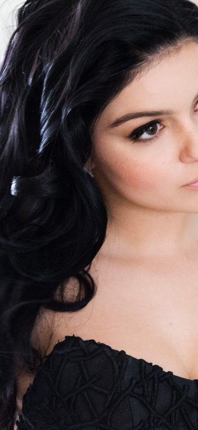 Fond d'écran iPhone Ariel Winter 4k