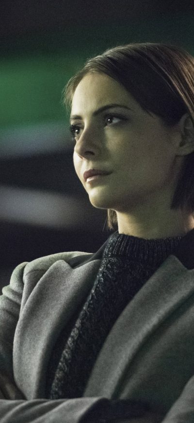 Fond d'écran iPhone Willa Holland As Thea Queen In Arrow