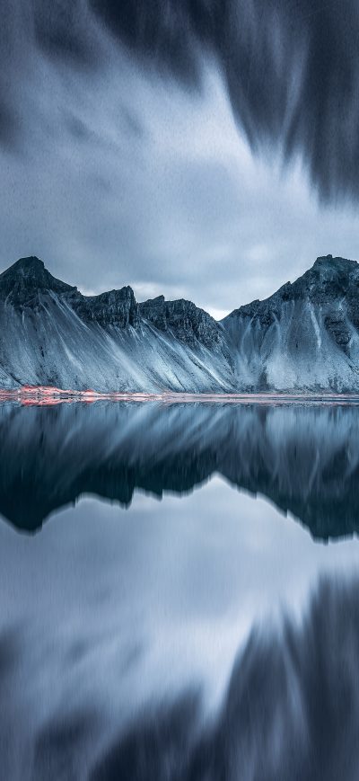 Fond d'écran iPhone Iceberg On Body Of Water 8k