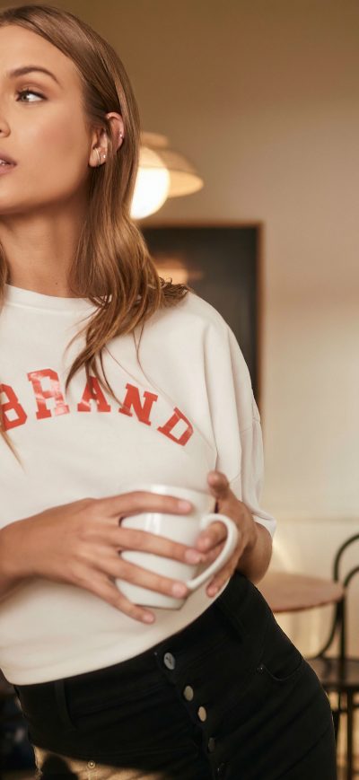 Fond d'écran iPhone Josephine Skriver X Abrand Jeans