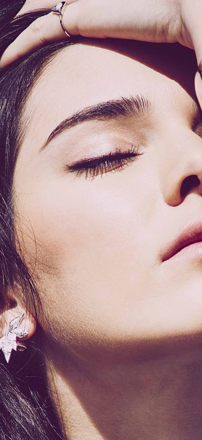 Fond d'écran Kendall Jenner Perfect Storm 2018 sur iPhone