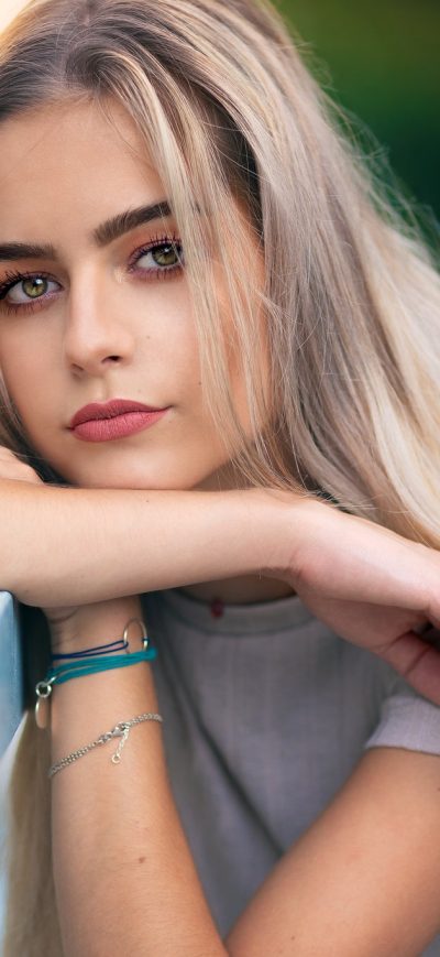 Fond d'écran iPhone Cute Girl Blonde Hairs