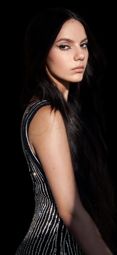 Fond d'écran Dafne Keen Eleven Magazine sur iPhone