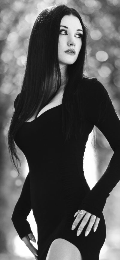 Fond d'écran iPhone Girl In Black Dress Monochrome 4k