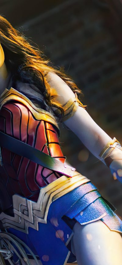Fond d'écran iPhone Wonder Woman Cosplay Fight For The Innocent