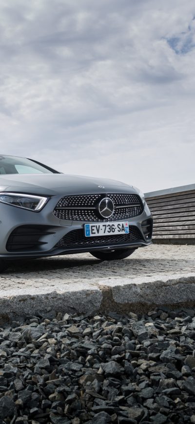 Fond d'écran Mercedes Benz CLS 450 AMG Line Edition 1 2018 Front sur iPhone