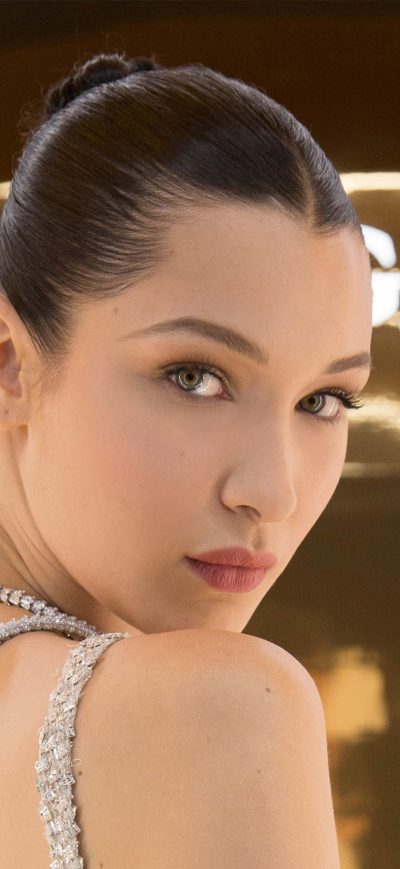Fond d'écran iPhone Bella Hadid at the Bulgari Event