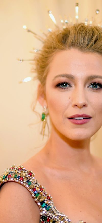 Fond d'écran iPhone Blake Lively At Met Gala 2018
