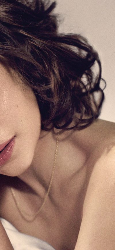 Fond d'écran iPhone Emilia Clarke Photoshoot