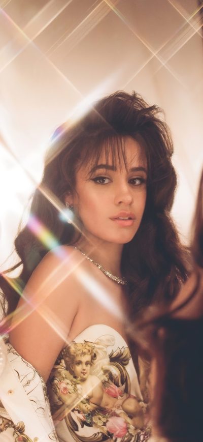 Fond d'écran iPhone Camila Cabello Wonderland Magazine 4k