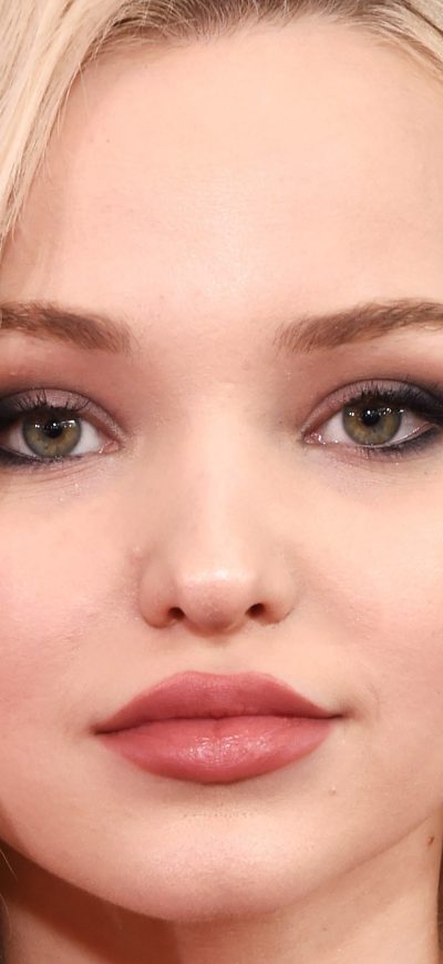 Fond d'écran iPhone Dove Cameron In 2018