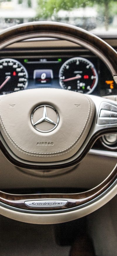 Fond d'écran iPhone Mercedes Car Steering