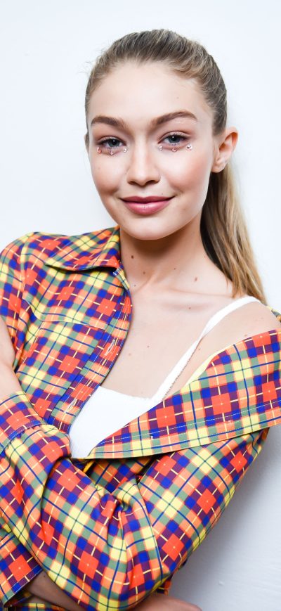 Fond d'écran iPhone Gigi Hadid American Model 2018