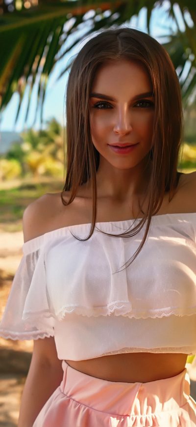 Fond d'écran iPhone Galina Dubenenko 2018