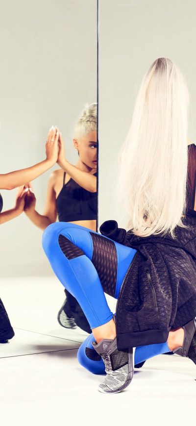 Fond d'écran iPhone Ariana Grande For Reebok Photoshoot
