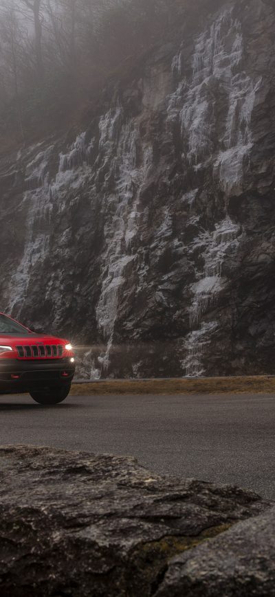 Fond d'écran iPhone Jeep Cherokee Trailhawk 2018