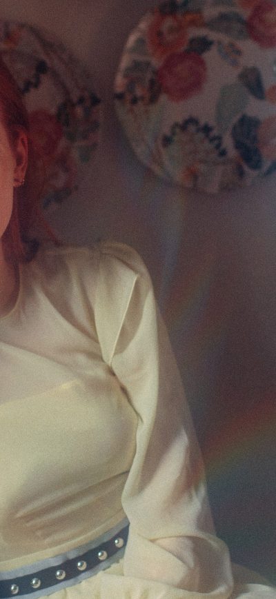 Fond d'écran iPhone Madelaine Petsch 2017