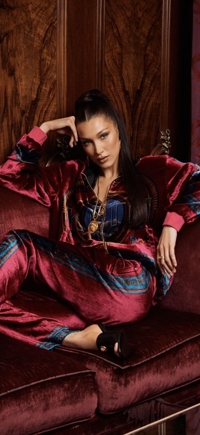 Fond d'écran iPhone Bella Hadid Versace 2019