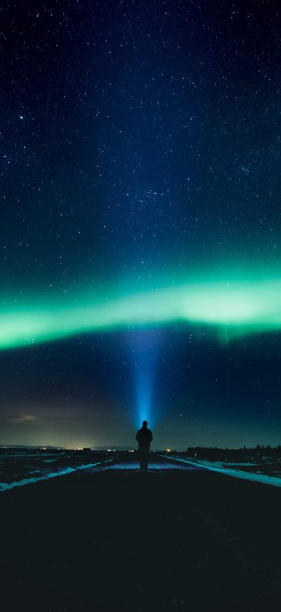 Fond d'écran iPhone Aurora Sky Road Man Alone