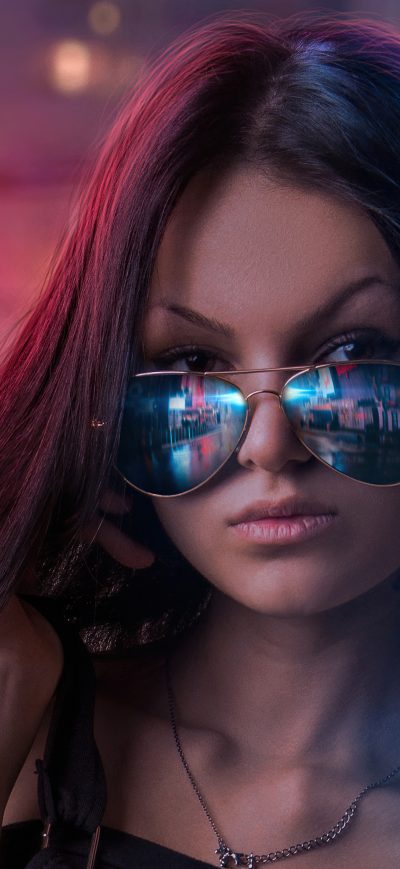 Fond d'écran iPhone Cool Sunglasses Girl In Neon Lights Of City