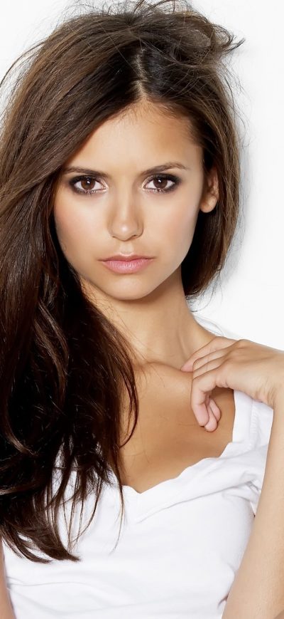 Fond d'écran iPhone Nina Dobrev 3