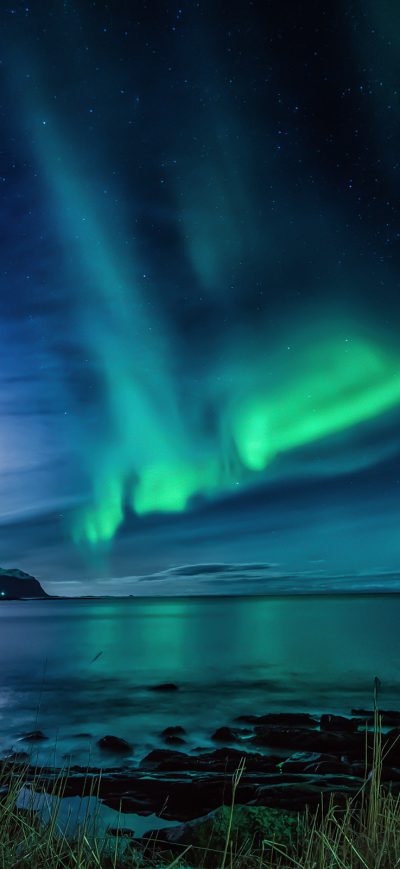 Fond d'écran iPhone Aurora Borealis Moon Night