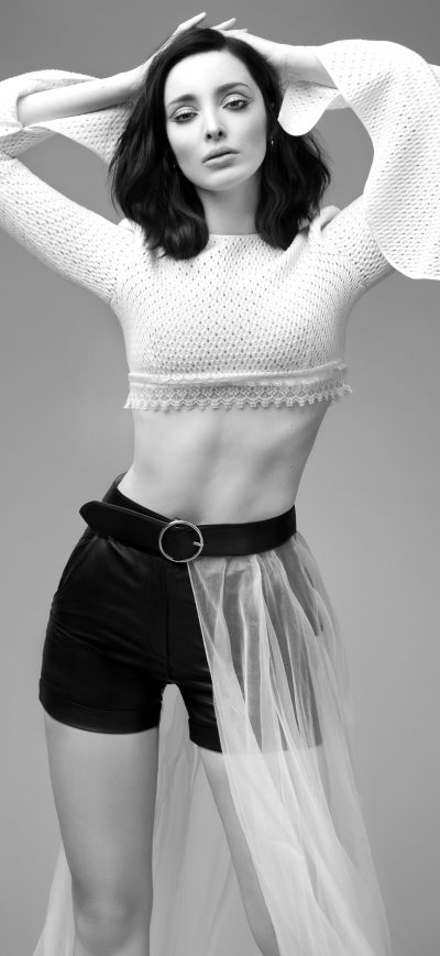 Fond d'écran iPhone Emma Dumont In 2020 4k