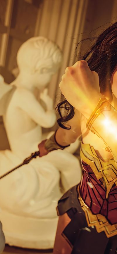 Fond d'écran iPhone 4k Wonder Woman Cosplay 2020